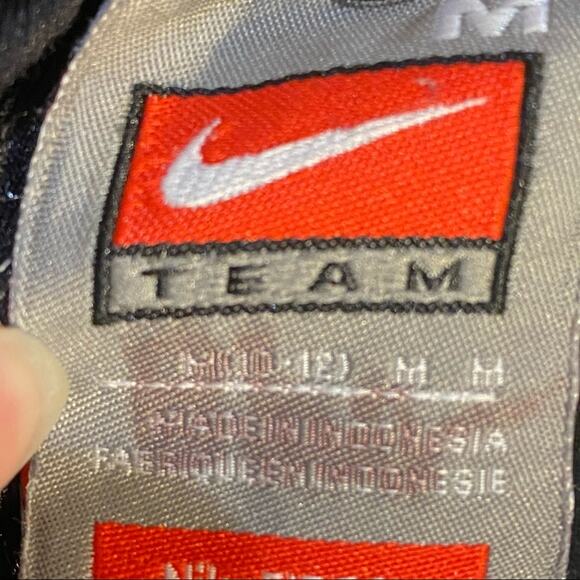 Nike Gym Shorts black with red side swoosh M 10-12 - Picture 5 of 5